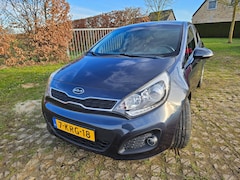 Kia Rio - 1.4 CVVT Super Pack Trekhaak, Navi, Keyless