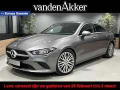 Mercedes-Benz CLA-Klasse - 180 Luxury // Distronic // Sfeerverlichting // Carplay // Keyless Entry // 18" Velgen // A