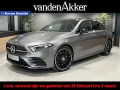 Mercedes-Benz A-klasse - 250e AMG // Burmester // Memory // Panoramadak // 19" AMG Velgen // Keyless // MultiBeam L