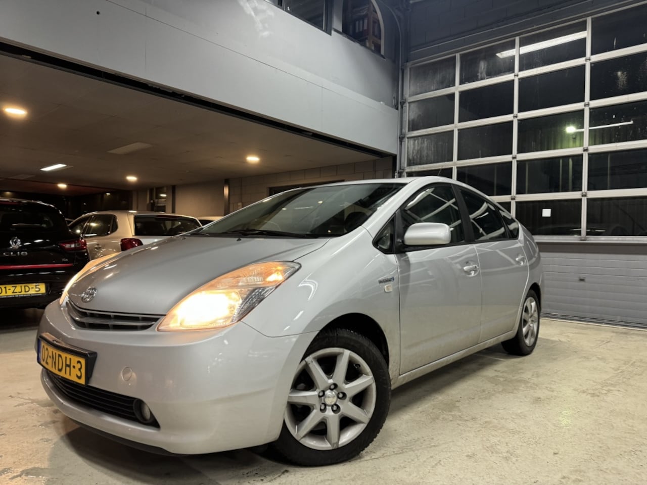 Toyota Prius - 1.5 VVT-i Tech ED Keyless Entry&Start Cruise 2007 - AutoWereld.nl