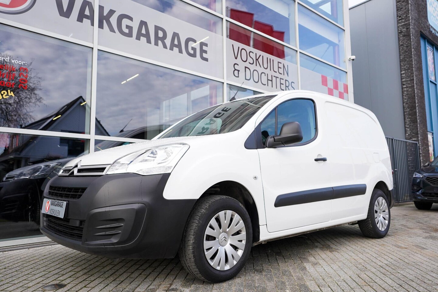 Citroën Berlingo - 1.6 VTI 100PK | Benzine | ex BTW | BPM vrij | 3 pers - AutoWereld.nl