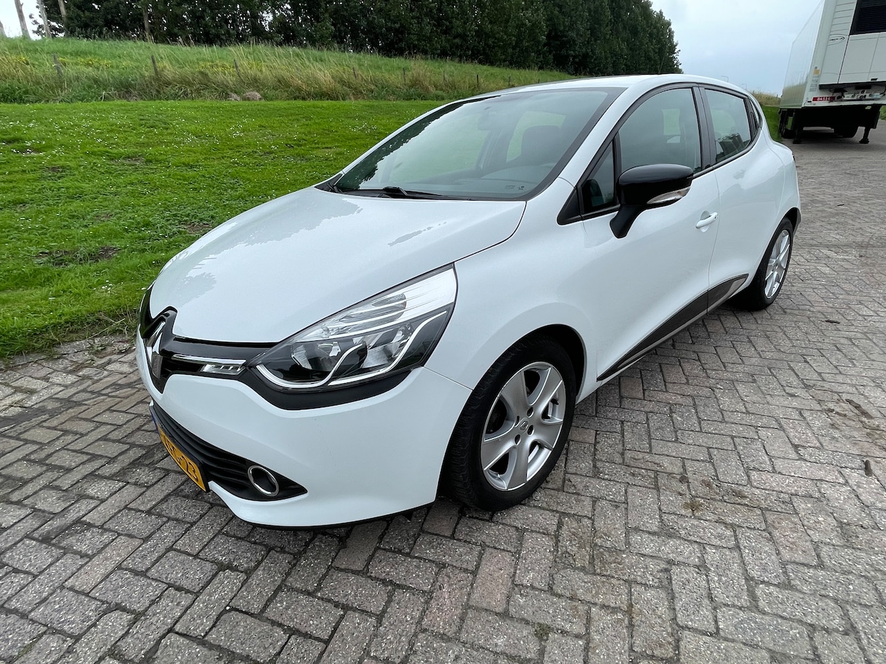 Renault Clio - 0.9 TCe ECO Dynamique Navi, Cruise, Airco, NAP - AutoWereld.nl