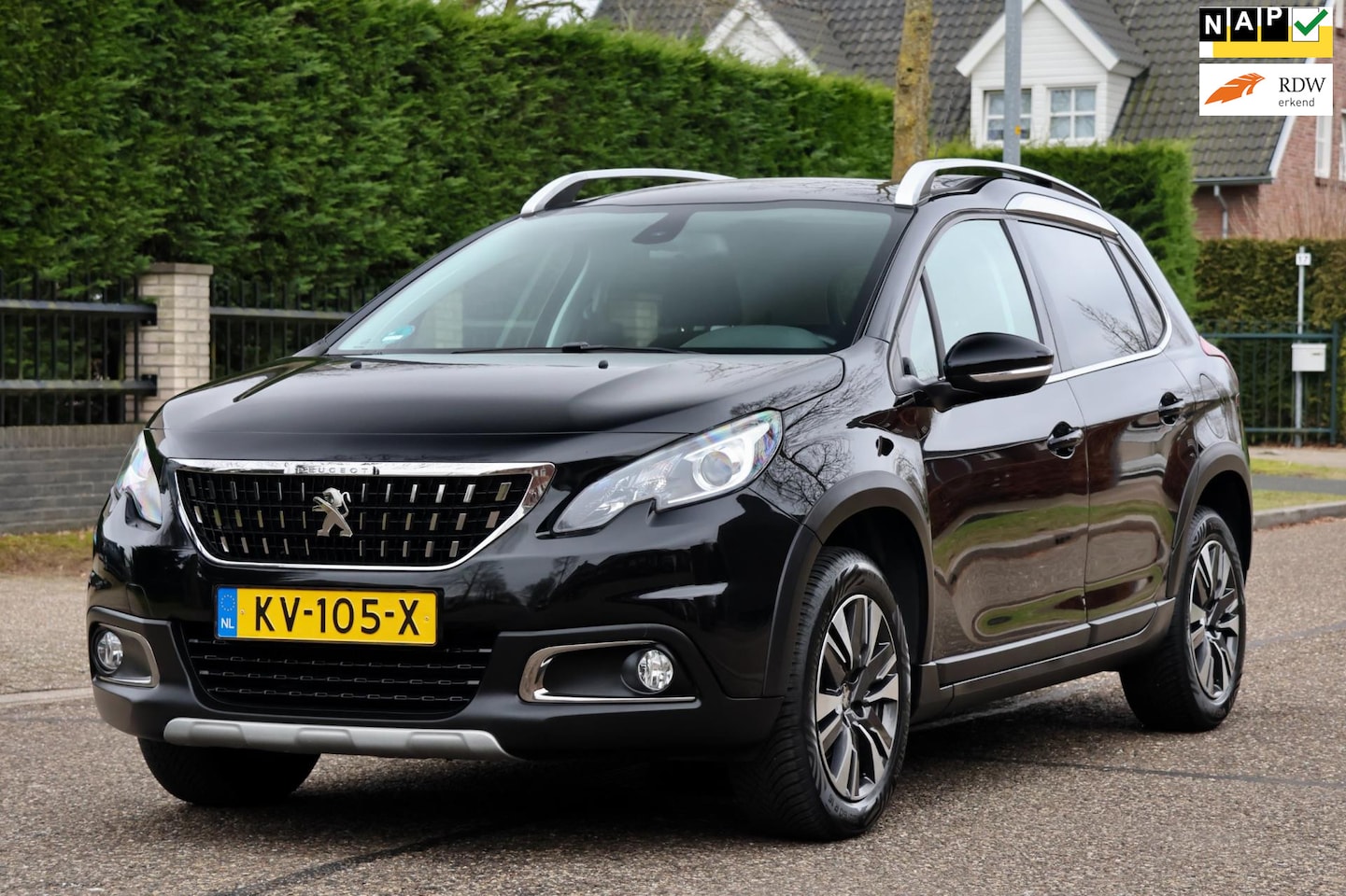 Peugeot 2008 - 1.2 PureTech Allure| 1e EIGENAAR | AUTOMAAT | NAVI | CLIMA | CRUISE | CAMERA | TREKHAAK | - AutoWereld.nl