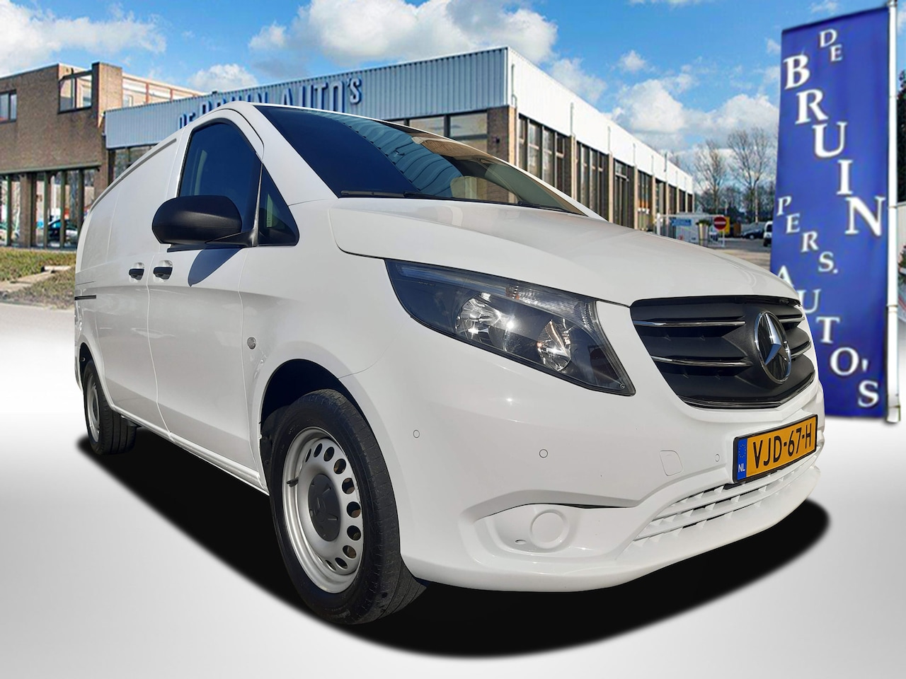 Mercedes-Benz Vito - 114 CDI Autm/ L2 Airco Navi Camera - AutoWereld.nl