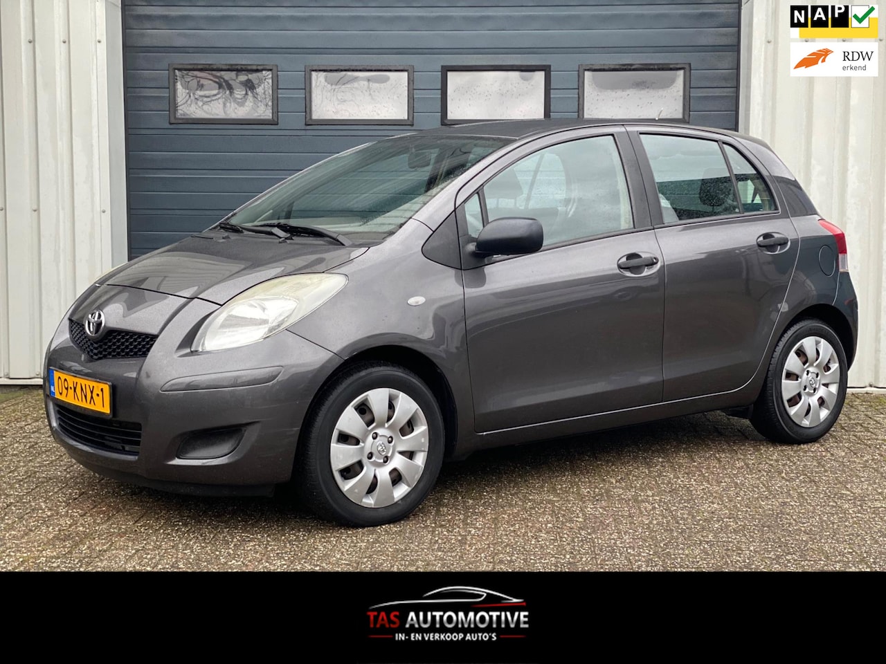 Toyota Yaris - 1.3 VVTi Comfort 5-deurs AIRCO / 6BAK / NAP! - AutoWereld.nl