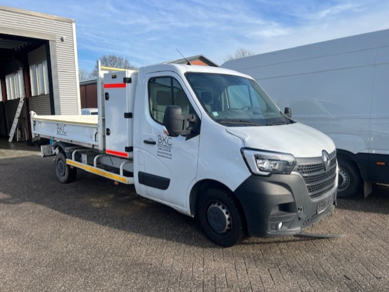 Renault Master - T35 2.3 dCi 107KW L3 KIPPER AIRCO KLIMA EURO6 - AutoWereld.nl