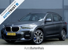 BMW X1 - sDrive20i High Executive M-Sport |HEAD-UP|ELEKTR. GLAZEN SCHUIF-/KANTELDAK|CRUISE ADAPT.|S