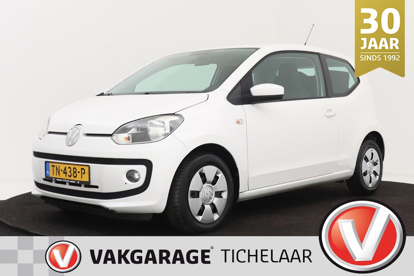 Volkswagen Up! - 1.0 move up! | Airco | 96000 KM | Stoelverwarming - AutoWereld.nl