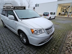 Chrysler Town and Country - leer Automaat vol 3.6 V6