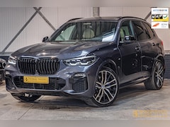 BMW X5 - XDrive40i High Executive|Pano|NAP|E-trekhaak|Comfort