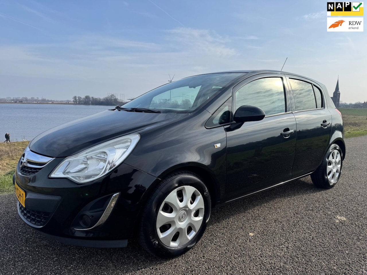 Opel Corsa - 1.2-16V Anniversary Edition lage KM - AutoWereld.nl