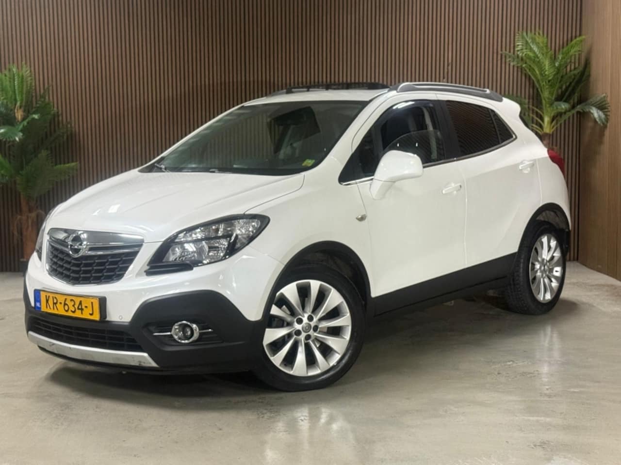 Opel Mokka - 1.4 T Cosmo parelmoer wit - AutoWereld.nl