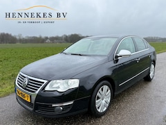 Volkswagen Passat - 1.4 TSI Highline BlueMotion Leder / Navi