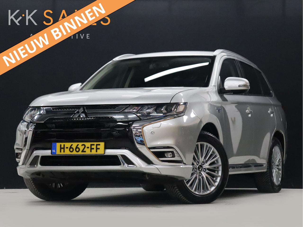 Mitsubishi Outlander - 2.4 PHEV Intense [TREKHAAK, CAMERA, APPLE CARPLAY, ANDROID, STOELVERWARMING, PDC V+A, CRUI - AutoWereld.nl