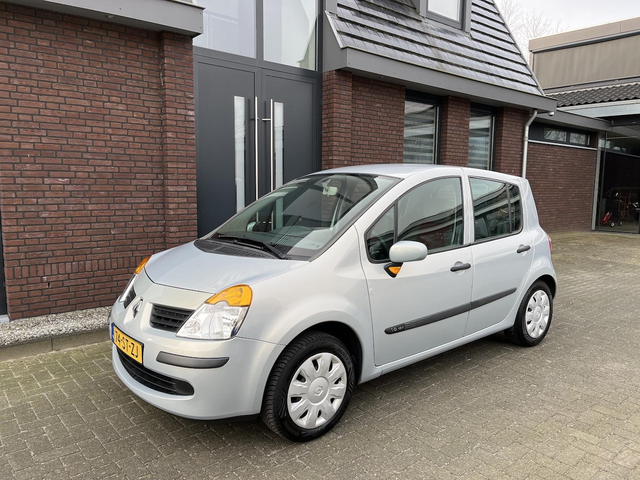 Renault Modus - 1.6-16V Tech Road AUTOMAAT | TREKHAAK | AIRCO | NIEUWE APK - AutoWereld.nl