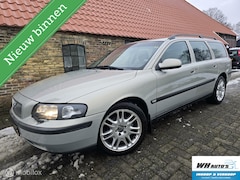 Volvo V70 - 2.4 Comfort Line 7 persoons Trekhaak leer