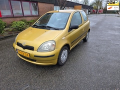 Toyota Yaris - 1.3-16V VVT-i Luna airco boekjes nap