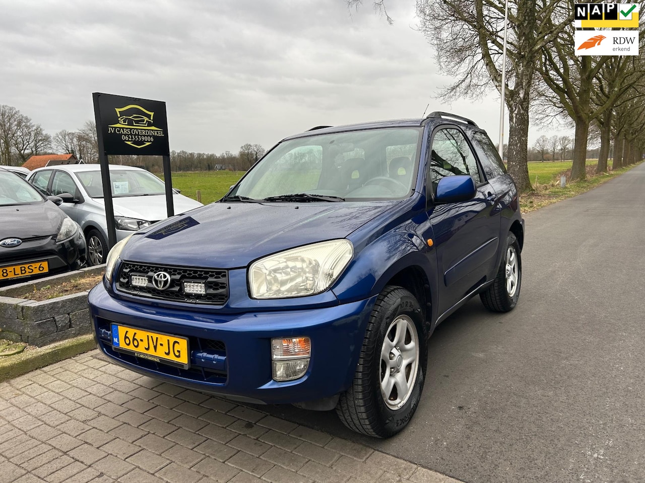 Toyota RAV4 - 1.8-16V VVT-i Luna 1.8-16V VVT-i Luna, ELEKT PAKKET,DAKRAILS,TREKHAAK,NIEUWE APK - AutoWereld.nl