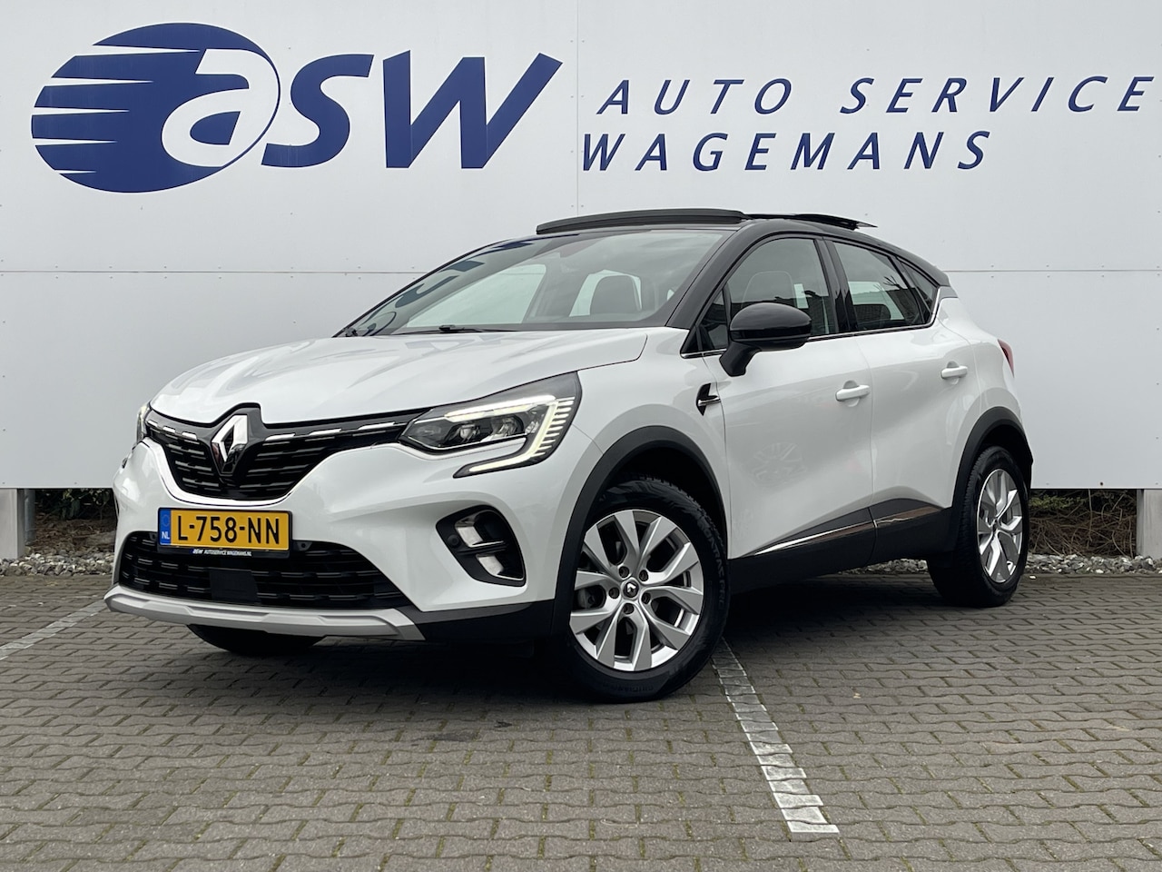 Renault Captur - 1.3 TCe 130 Intens | Pano | Camera | CarPlay | LED | Keyless | 17 inch - AutoWereld.nl