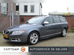 Volvo V70 - 2.0T R-Design | Xenon | Schuifdak | Leer | PDC | Bluetooth | Navi