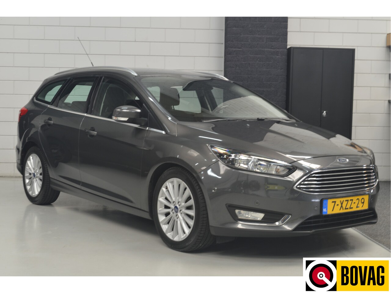 Ford Focus Wagon - 1.0 First Edition // CLIMA // CRUISE // NAVI // TREKHAAK // DEALER ONDERHOUDEN // - AutoWereld.nl