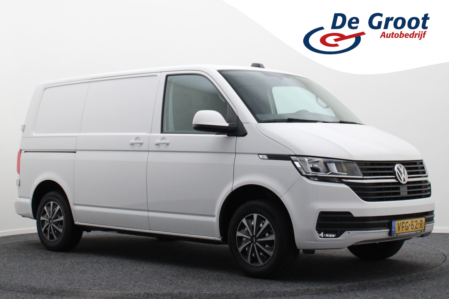 Volkswagen Transporter - 2.0 TDI L1H1 2.0 TDI L1H1 150 PK - AutoWereld.nl