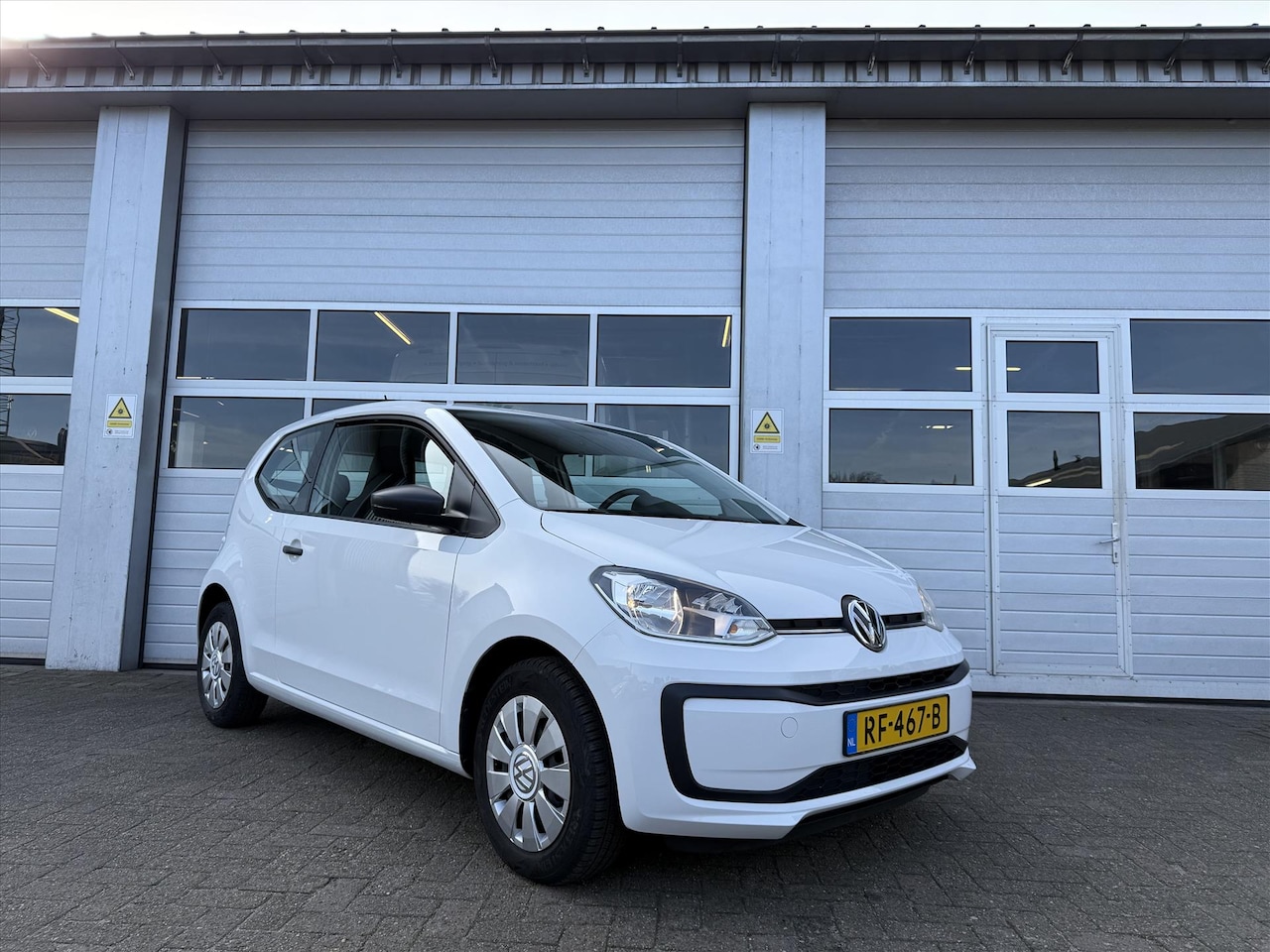 Volkswagen Up! - 1.0 1.0 44KW 3-DRS - AutoWereld.nl