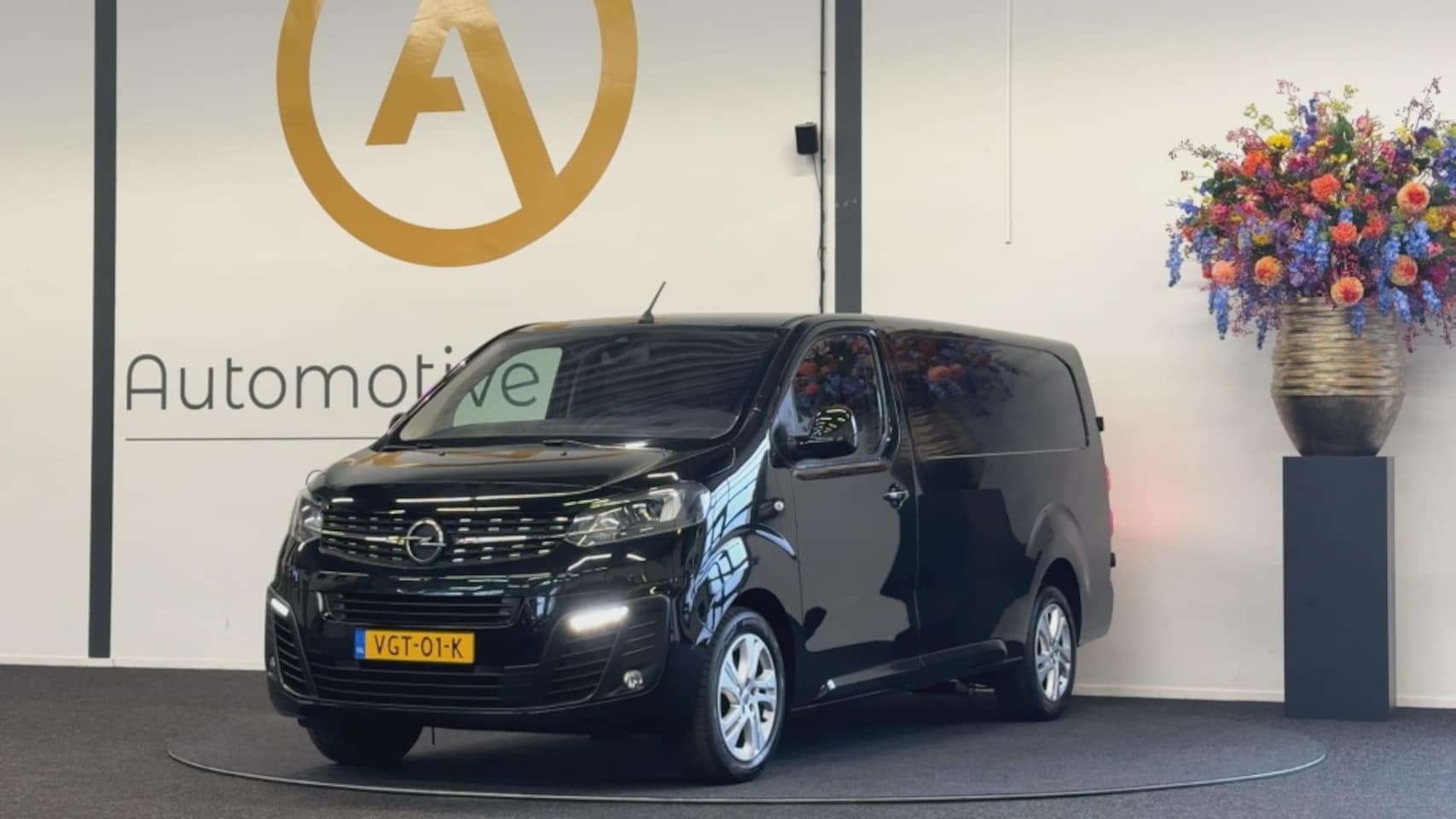 Opel Vivaro - 2.0 CDTI L3H1 Innov. | HEAD-UP | TREKHAAK | CAMERA | CARPLAY - AutoWereld.nl