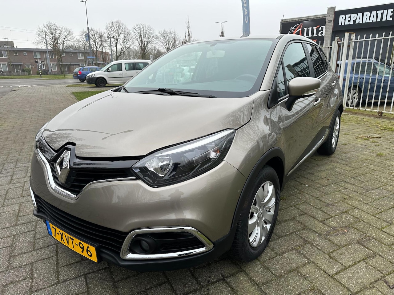 Renault Captur - 0.9 TCe Expression 0.9 TCe Expression - AutoWereld.nl