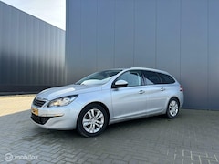 Peugeot 308 SW - 1.2 PureTech Blue Lease Executive N.A.P grijs