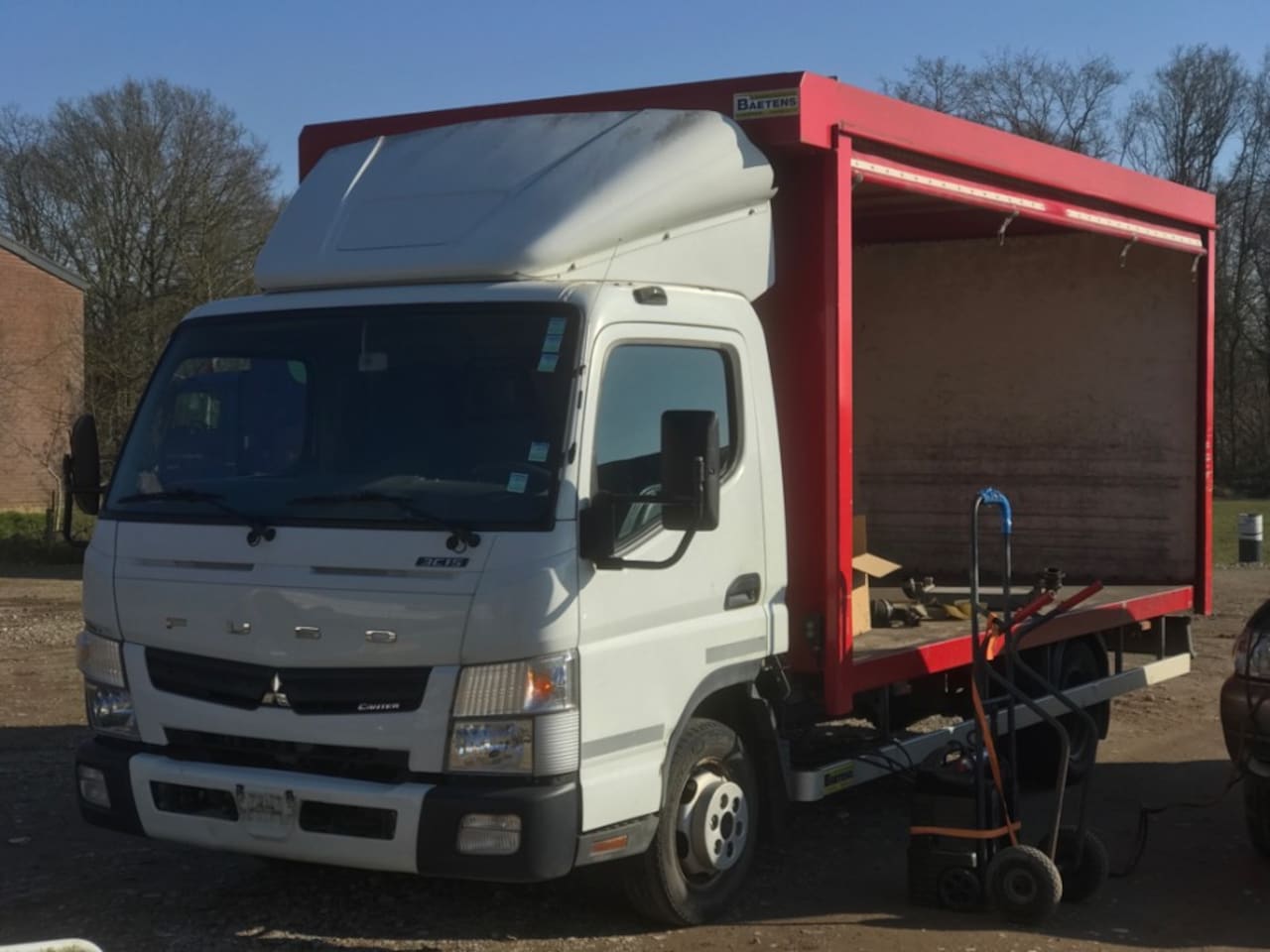 Mitsubishi Canter - Fuso 3C15 euro 5 motorschade drankenopbouw - AutoWereld.nl