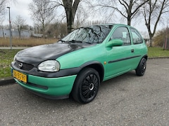 Opel Corsa - 1.4i Strada