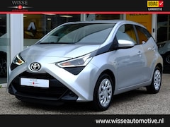 Toyota Aygo - 1.0 VVT-i 72pk 5D x-play | Parkeer Camera | Bluetooth | Airco