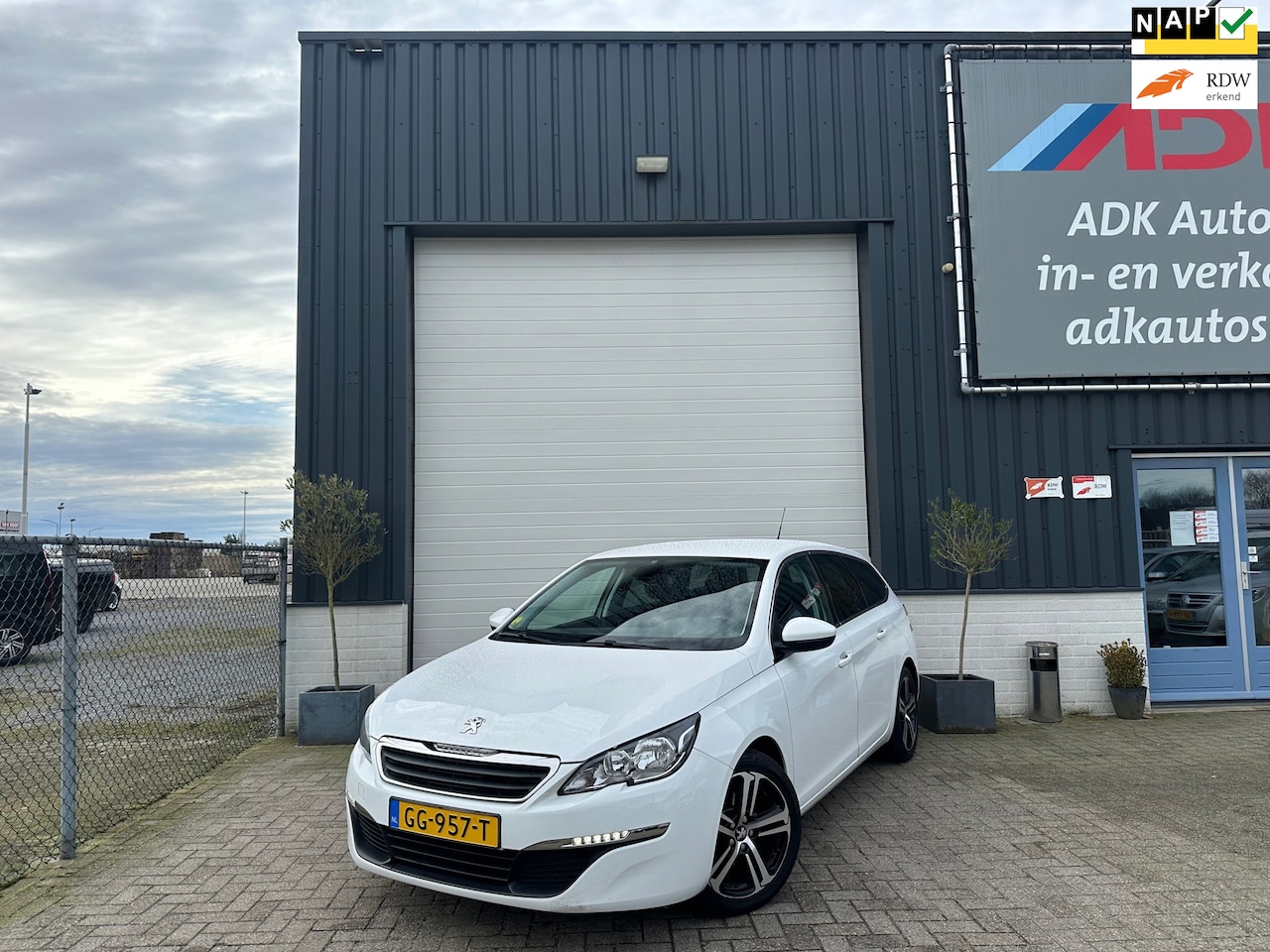 Peugeot 308 SW - 1.6 BlueHDI Blue Lease Pack NAVI/CLIMA/CRUISE/MOOIE AUTO - AutoWereld.nl