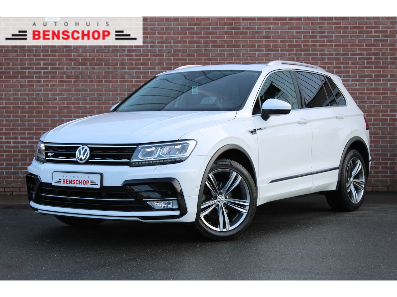 Volkswagen Tiguan - 1.4 150PK TSI DSG ACT R-line |PANO|LED|ACC|HEAD-UP|APP.CONNECT|ACHTER.CAMERA| - AutoWereld.nl