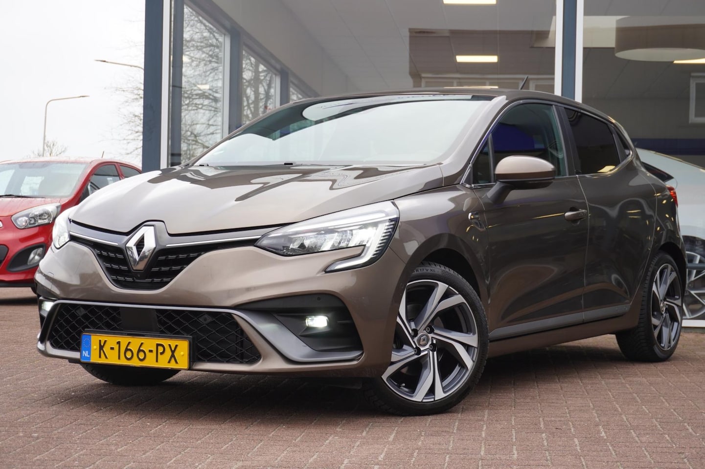 Renault Clio - 1.6 E-Tech Hybrid 140 R.S. Line | Automaat | Airco | Vol opties | Bose | Leder | Inruil mo - AutoWereld.nl