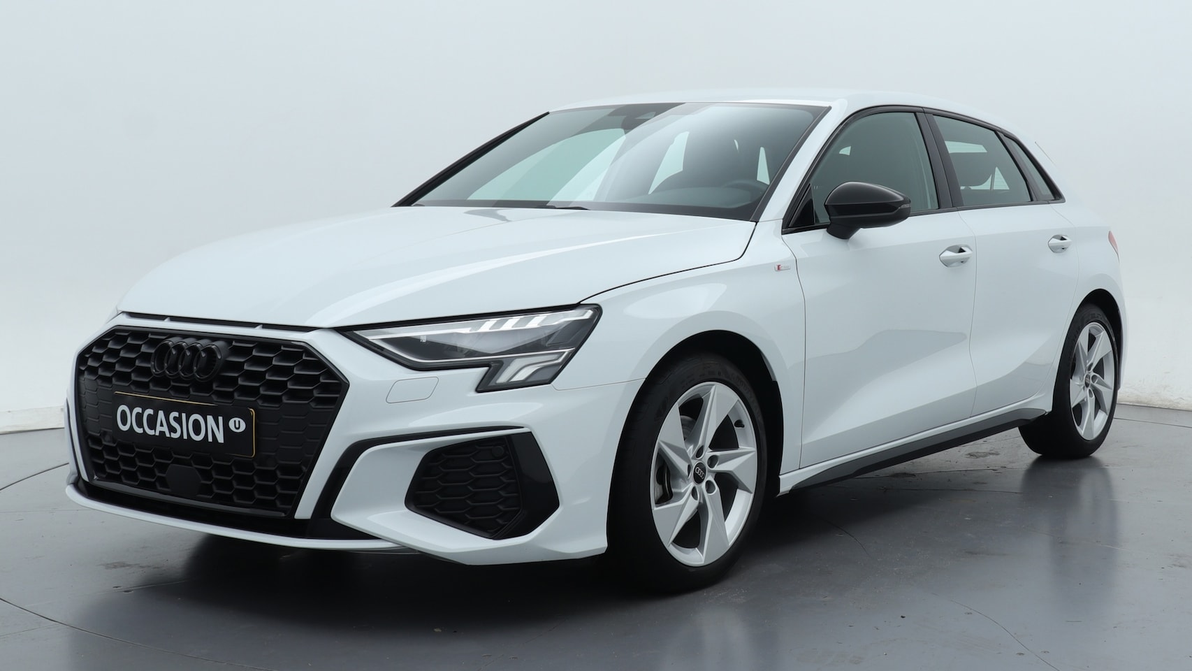 Audi A3 Sportback - 30 TFSI S edition | Zwart optiek | Adaptive cruise | PDC | - AutoWereld.nl