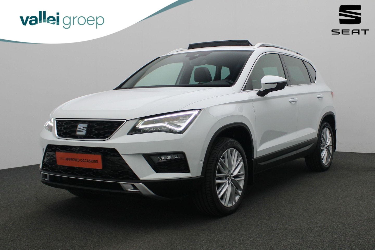 Seat Ateca - 1.4 EcoTSI 150 pk DSG Xcellence | Panoramadak | Rondomzicht camera | Navigatie | Adaptive - AutoWereld.nl