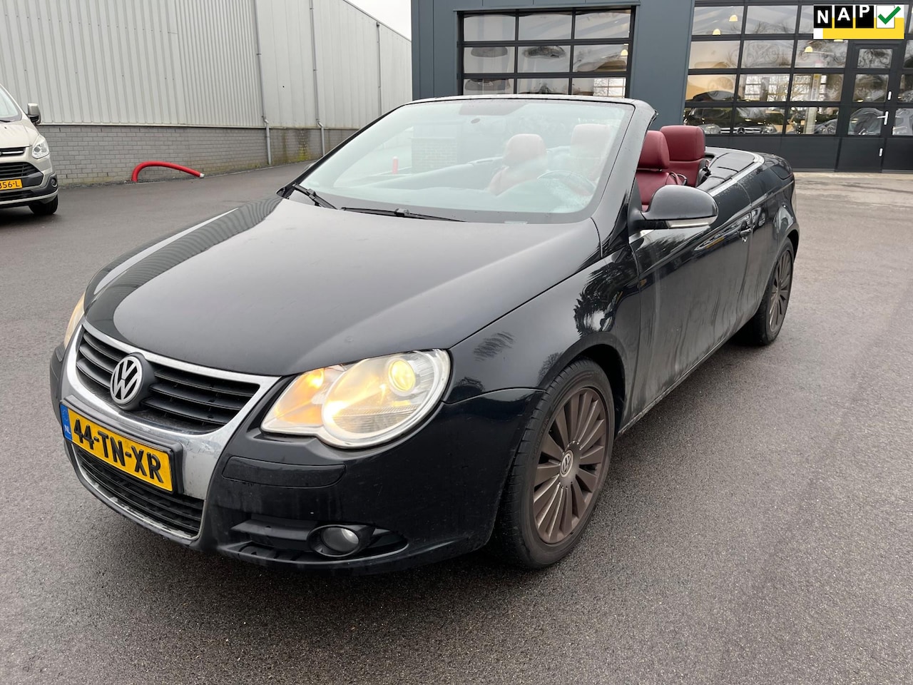 Volkswagen Eos - 2.0-16v FSI Cabriolet/ Leder/ Climatronic - AutoWereld.nl