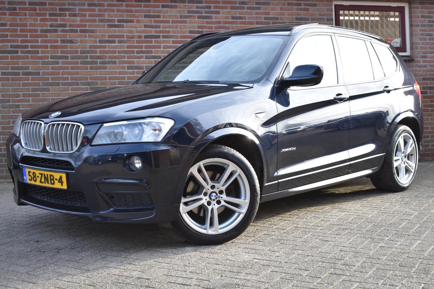 BMW X3 - XDrive30d High Executive '13 Xenon Leder Clima Navi Pano - AutoWereld.nl