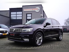 Volkswagen Tiguan - 2.0 TSI 4Motion Highline | Panorama |360cam |Head up Display | Adaptieve Cruise | Stoel +