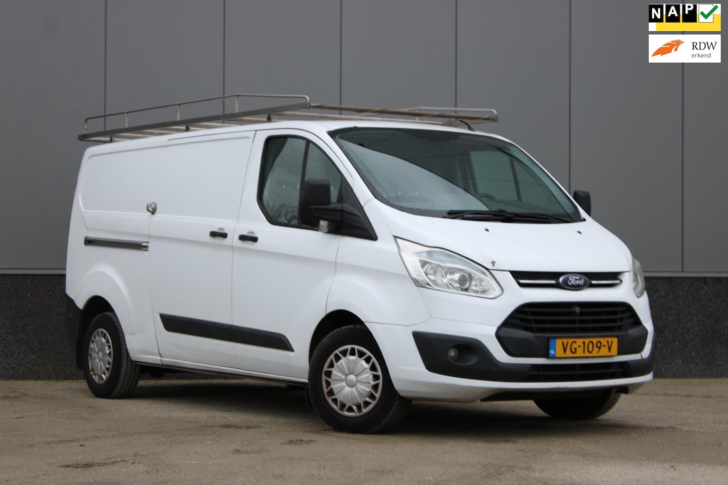 Ford Transit Custom - 310 2.2 TDCI L2H1 Trend Airco, Cruise, APK! - AutoWereld.nl