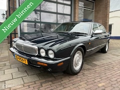 Daimler 4.0 - 4.0 V8 / Automaat / Schuif- kanteldak / Cruise