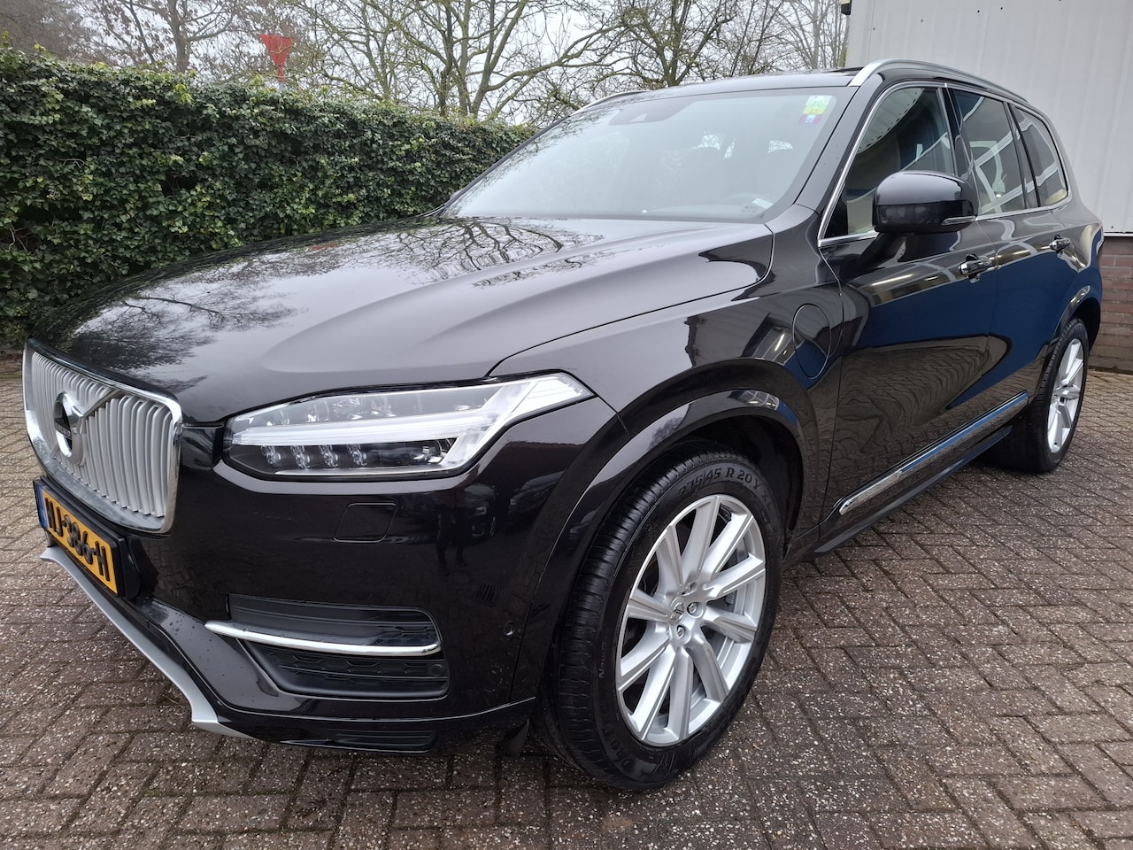 Volvo XC90 - 2.0 T8 Twin Engine AWD Inscription PANODAK/LEER/7-PERSOONS 320PK - AutoWereld.nl