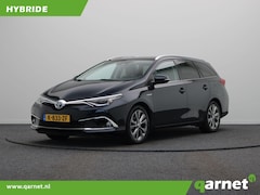 Toyota Auris - 1.8 Hybrid Executive | Achteruitrijcamera | Trekhaak | 17 Inch Velgen |