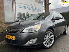 Opel Astra - 1.6 Cosmo|Leder|Trekhaak|Clima|Cruise|