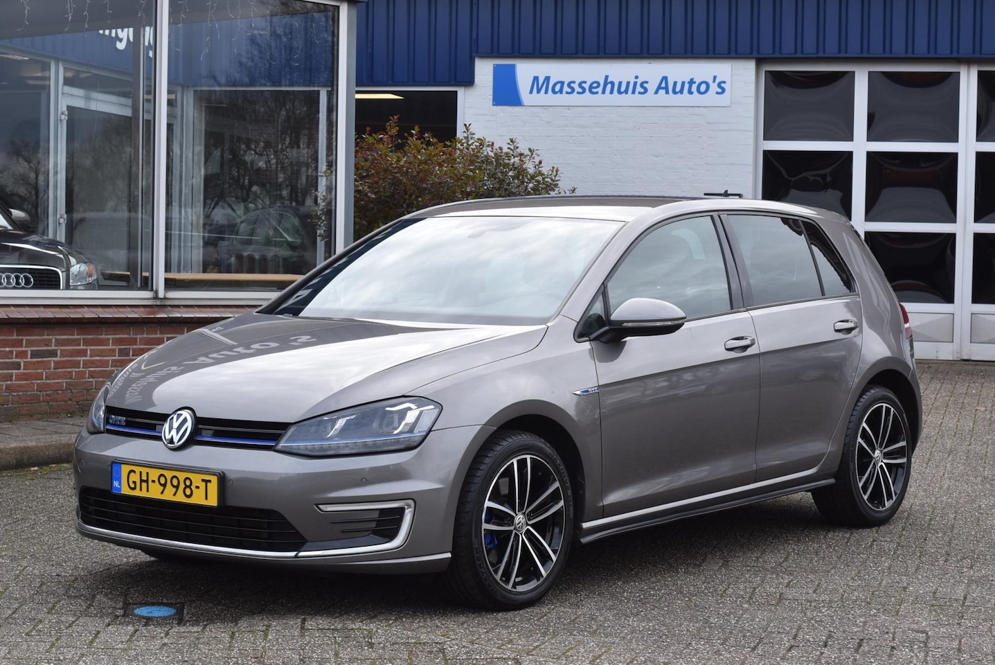 Volkswagen Golf - 1.4 TSI GTE 2e eig. 170dkm LED PDC Navi Cruise Clima Nwe APK - AutoWereld.nl