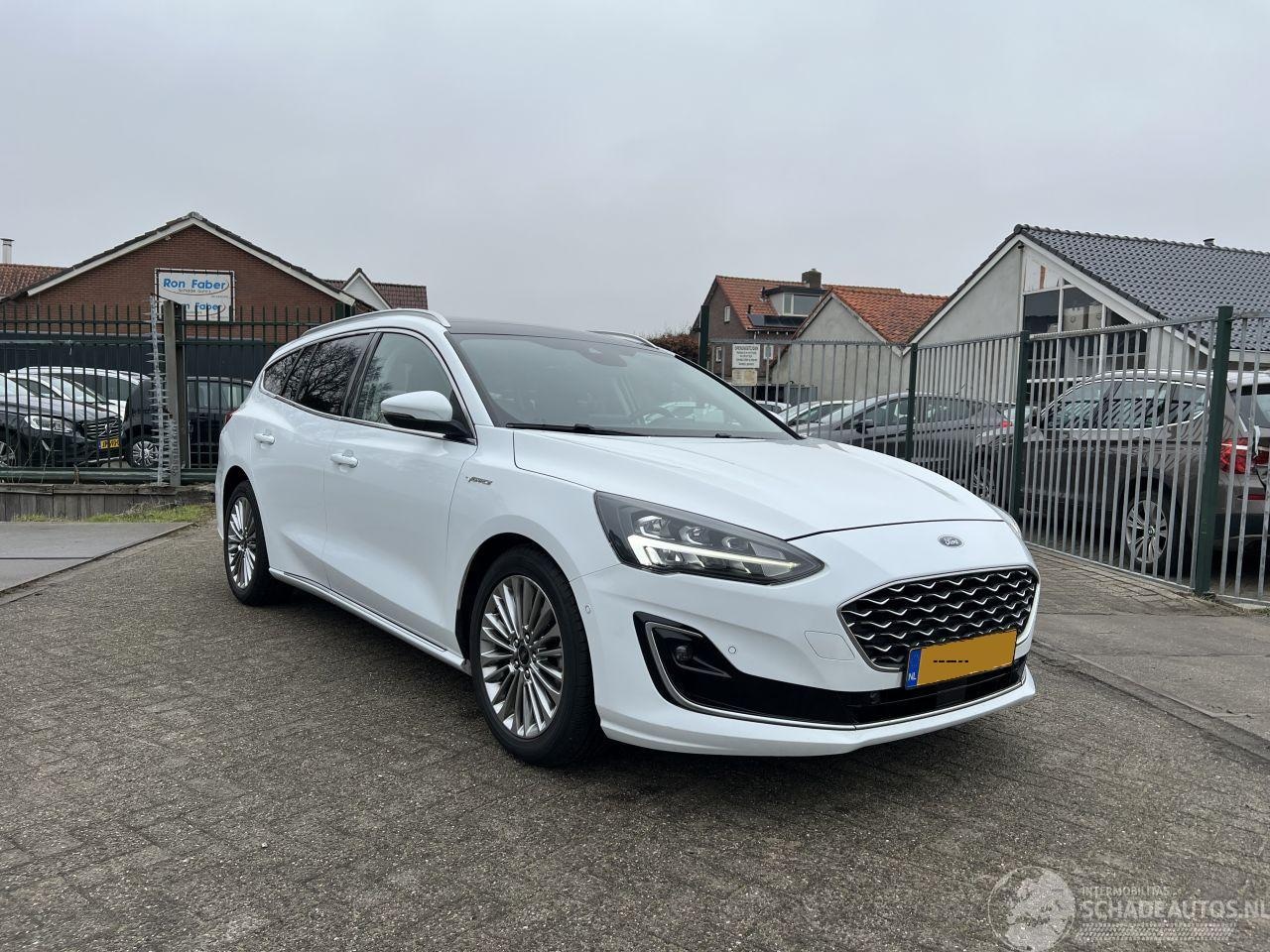 Ford Focus - 1.0 EcoBoost Hybrid Vignale PANO DAK + B&O AUDIO !! - FULL OPTION - NIEUWE APK - AutoWereld.nl