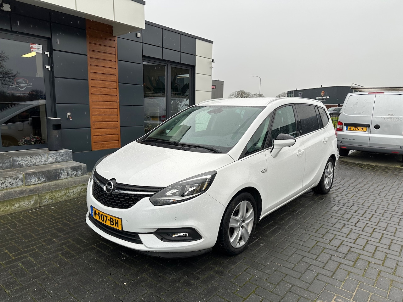 Opel Zafira Tourer - Opel Zafira 2.0 CDTI Grijs kenteken 166000km Navigatie 2016 170pk - AutoWereld.nl