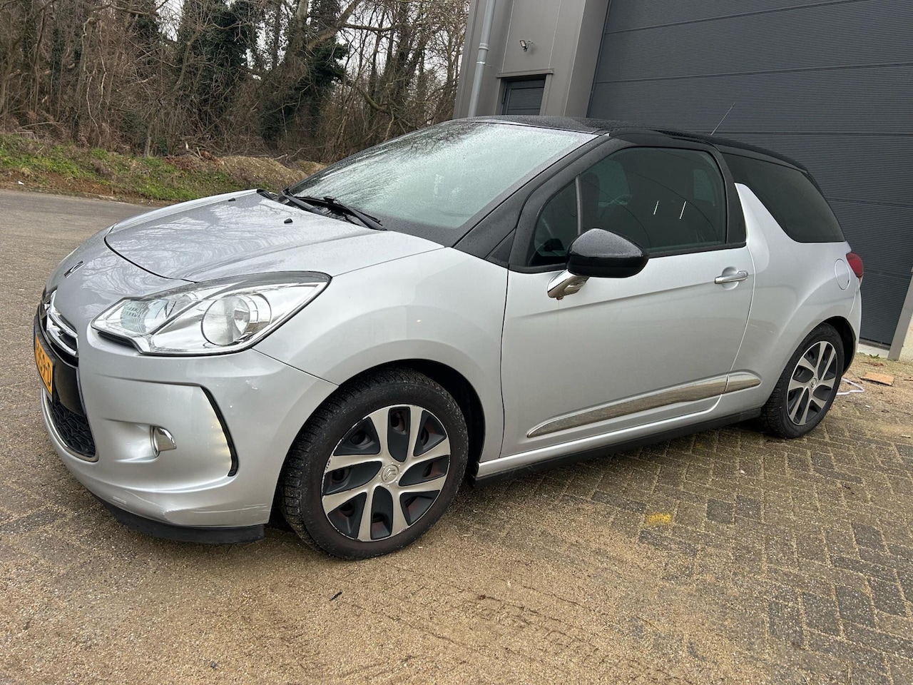 Citroën DS3 - 1.6 e-HDi So Chic 1.6 e-HDi So Chic - AutoWereld.nl